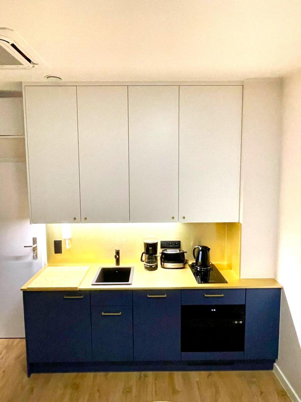 Apartos Seaside Luxury Apartment *