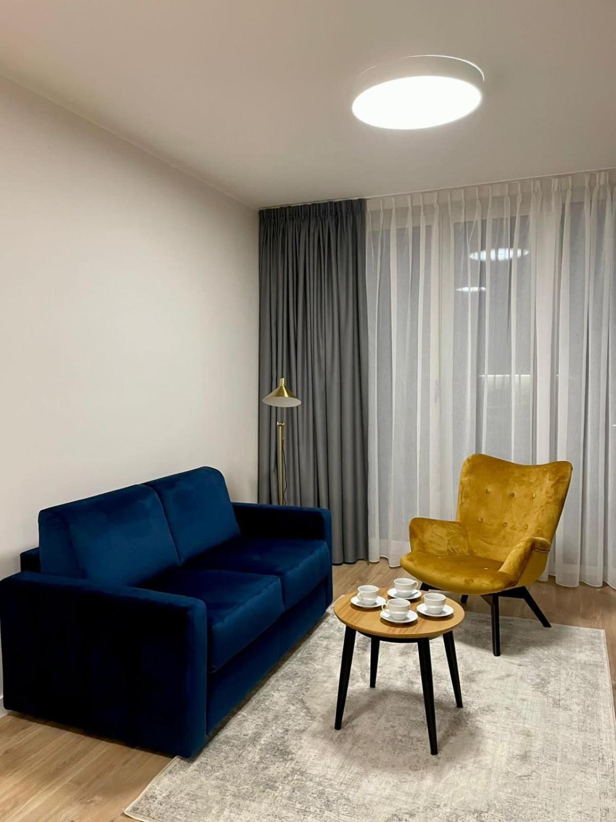 Apartos Seaside Luxury Apartment